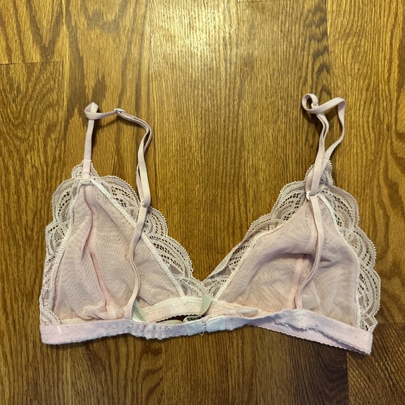 Aritzia Talula Bralette - Picture 3 of 4